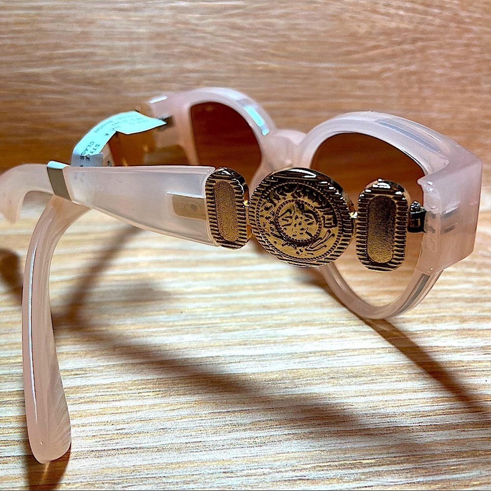 Sunglasses Cat Eye Blush Pink Lucite Side Gold Medallion Coins Eye Protection - Picture 3 of 5